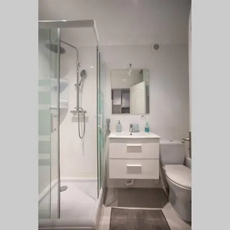 Forge Royale Lovely 1 Bedroom Near To Bastille Parigi